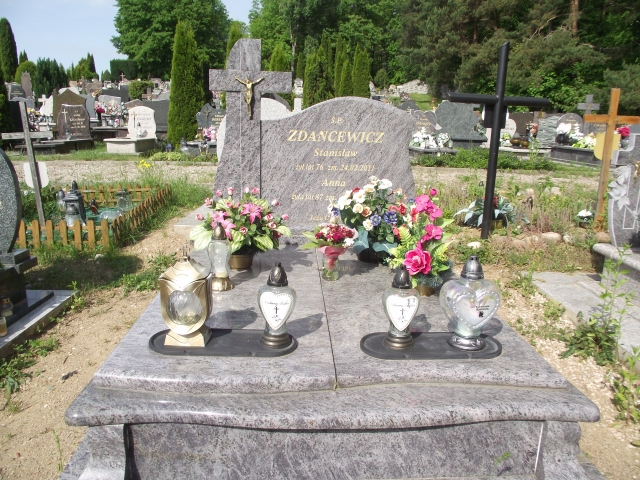 Grób Stanisław Zdancewicz