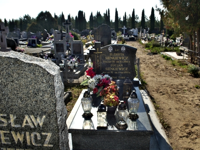 Grób Elżbieta Sienkiewicz